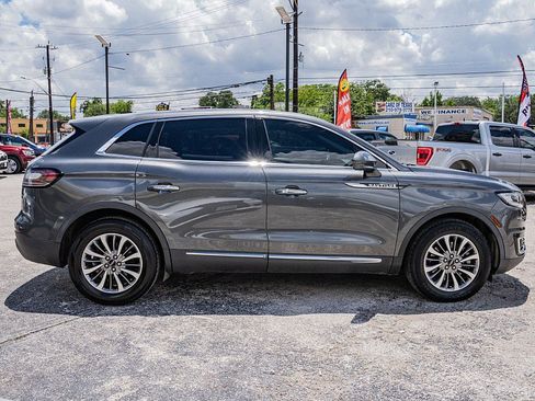 Used 2020 Lincoln Nautilus Reserve FWD image 4