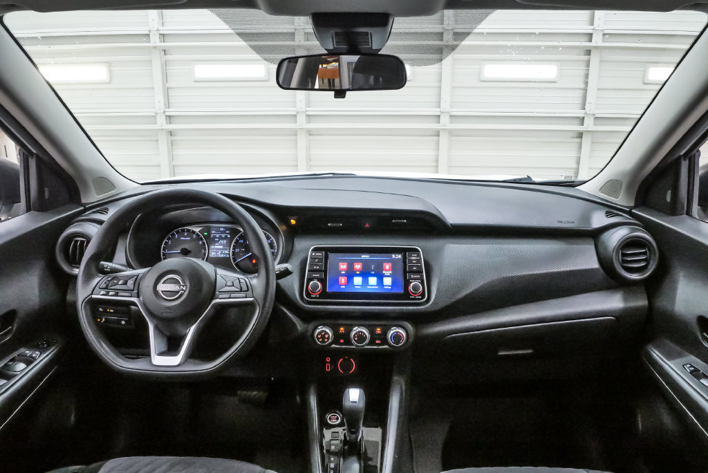 Used 2022 Nissan Kicks S FWD image 15