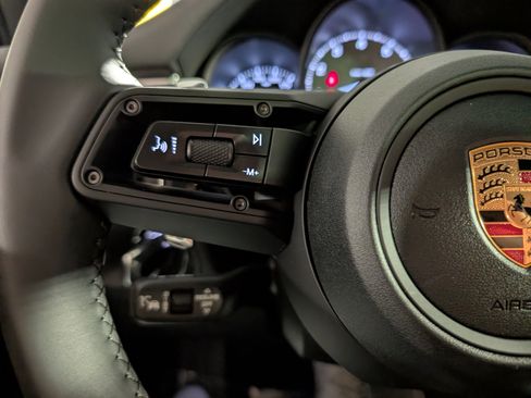 New 2026 Porsche Macan S image 26