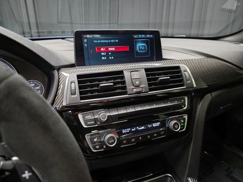 Used 2018 BMW M4 Coupe RWD image 23