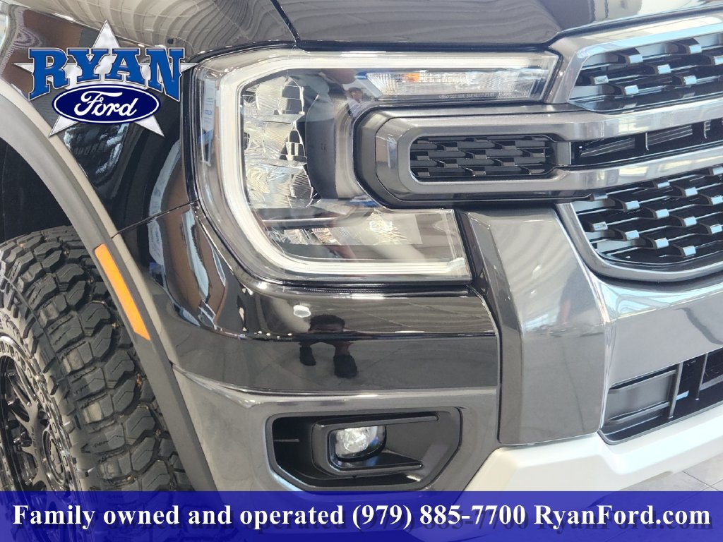 New 2026 Ford Ranger XLT w/ Equipment Group 301A High AWD/4WD image 4