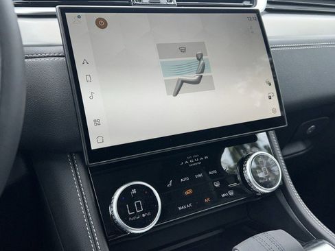 New 2026 Jaguar F-PACE R-Dynamic S image 33