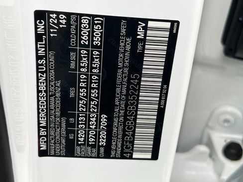 Certified 2025 Mercedes-Benz GLE 450e 4MATIC image 29