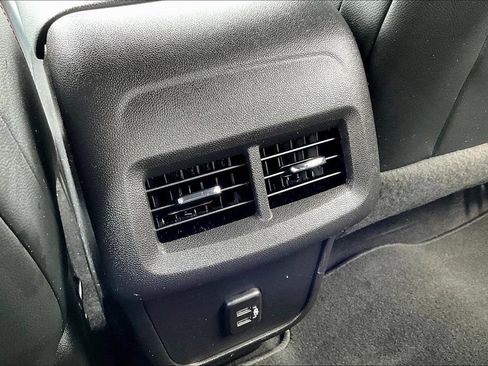 Used 2024 Chevrolet Equinox RS AWD/4WD image 10