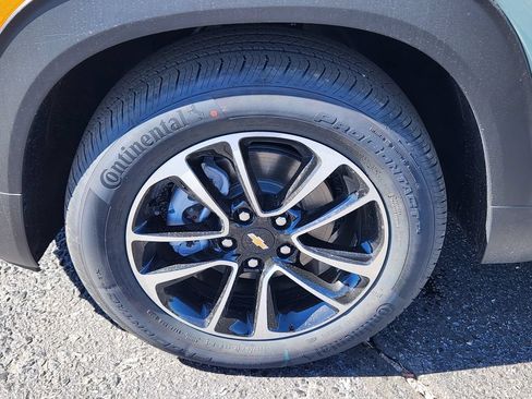 New 2026 Chevrolet TrailBlazer LT w/ Convenience Package FWD image 6