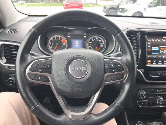 Used 2019 Jeep Cherokee Limited w/ Luxury Group AWD/4WD image 36