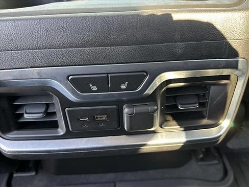 Used 2021 GMC Sierra 1500 SLT AWD/4WD image 19