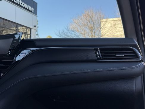 Used 2021 Toyota Camry SE image 28