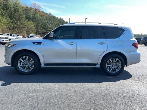 Used 2022 INFINITI QX80 Luxe w/ All-Season Package image 8