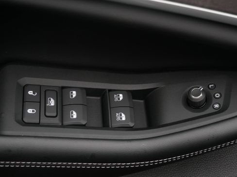 New 2025 Jeep Grand Cherokee Limited w/ Trailer Tow Package image 13