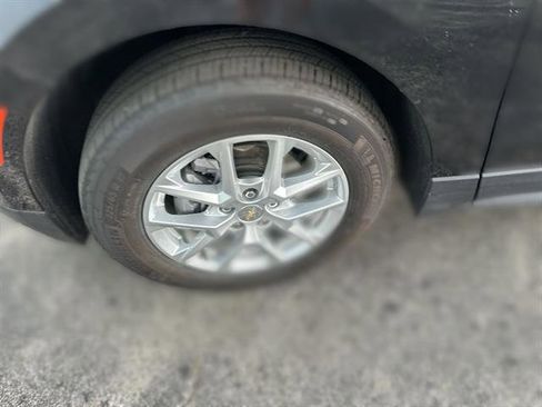 Used 2024 Chevrolet Equinox LT w/ LPO, Floor Liner Package image 17