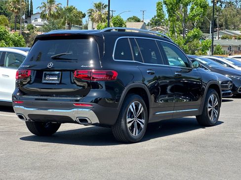 New 2025 Mercedes-Benz GLB 250 4MATIC image 3