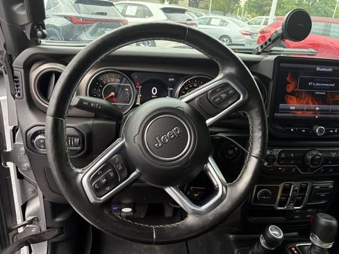 Used 2020 Jeep Gladiator Sport w/ Quick Order Package 24S AWD/4WD image 9