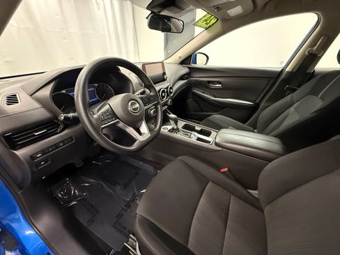 Used 2024 Nissan Sentra SV FWD image 11