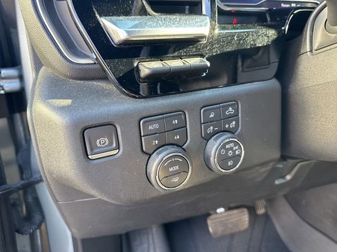 Used 2024 Chevrolet Silverado 2500 High Country w/ High Country Premium Package AWD/4WD image 17
