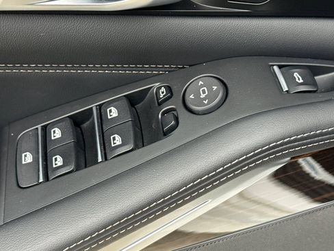 Used 2023 BMW X5 xDrive40i w/ Executive Package image 13