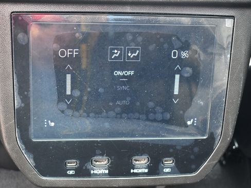 Used 2025 GMC Yukon XL Denali Ultimate image 36