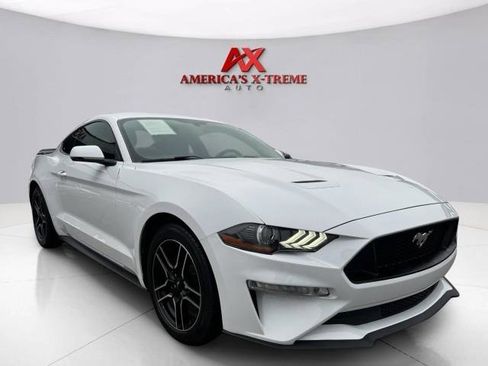 Used 2018 Ford Mustang Premium RWD image 7