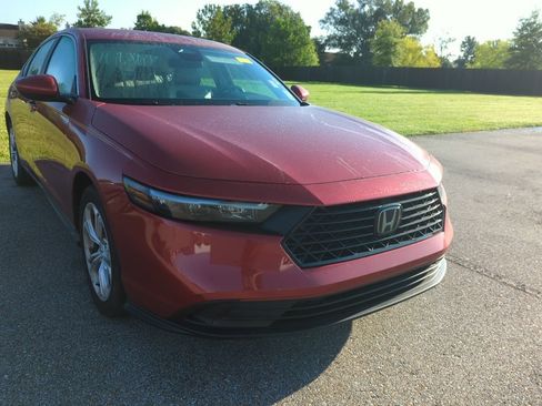 Used 2024 Honda Accord LX image 2