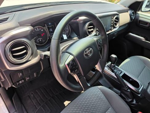 Used 2023 Toyota Tacoma SR5 w/ Technology Package AWD/4WD image 17