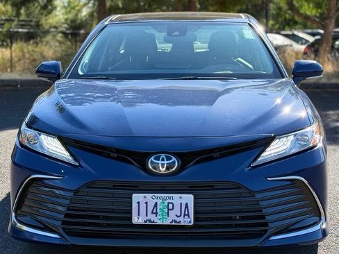Used 2023 Toyota Camry XLE w/ Navigation Package AWD/4WD image 8