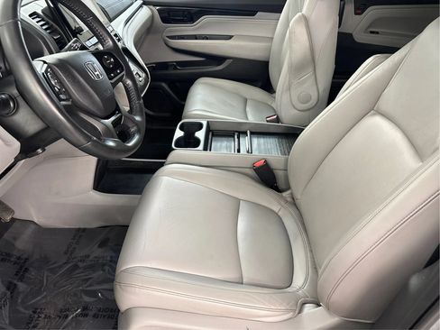 Used 2023 Honda Odyssey Touring image 13