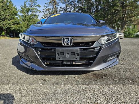 Used 2018 Honda Accord Sport image 8