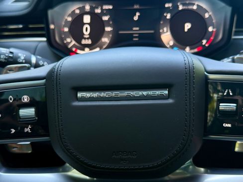Used 2025 Land Rover Range Rover SE AWD/4WD image 33