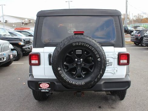 Used 2021 Jeep Wrangler Willys image 21