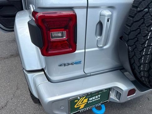 Used 2024 Jeep Wrangler High Altitude AWD/4WD image 35