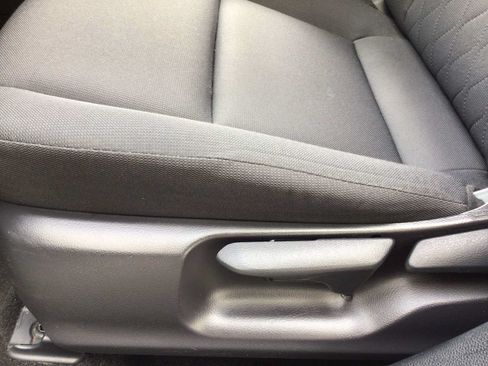 Used 2024 Toyota Corolla LE FWD image 13