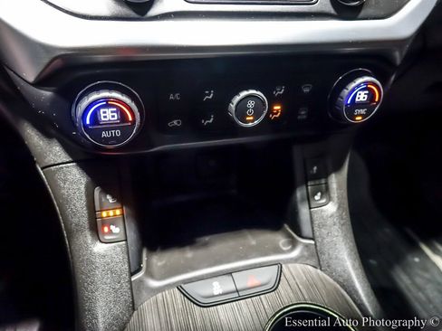 Used 2019 GMC Acadia SLT image 25