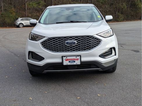Certified 2024 Ford Edge SEL image 3
