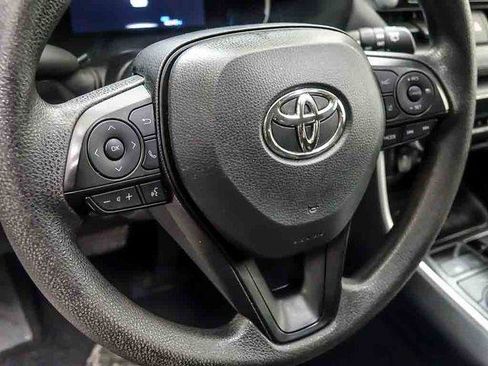 Certified 2025 Toyota RAV4 XLE AWD/4WD image 11