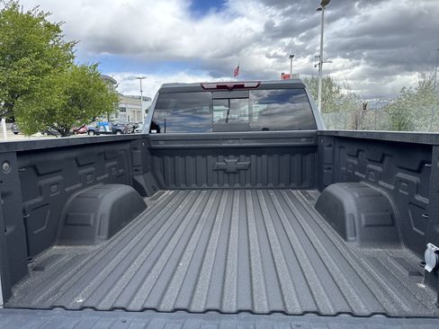 Used 2024 Chevrolet Silverado 1500 LT Trail Boss w/ Convenience Package II AWD/4WD image 25