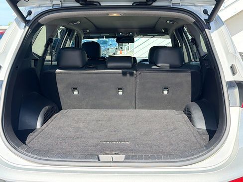 Used 2019 Hyundai Santa Fe Limited FWD image 11
