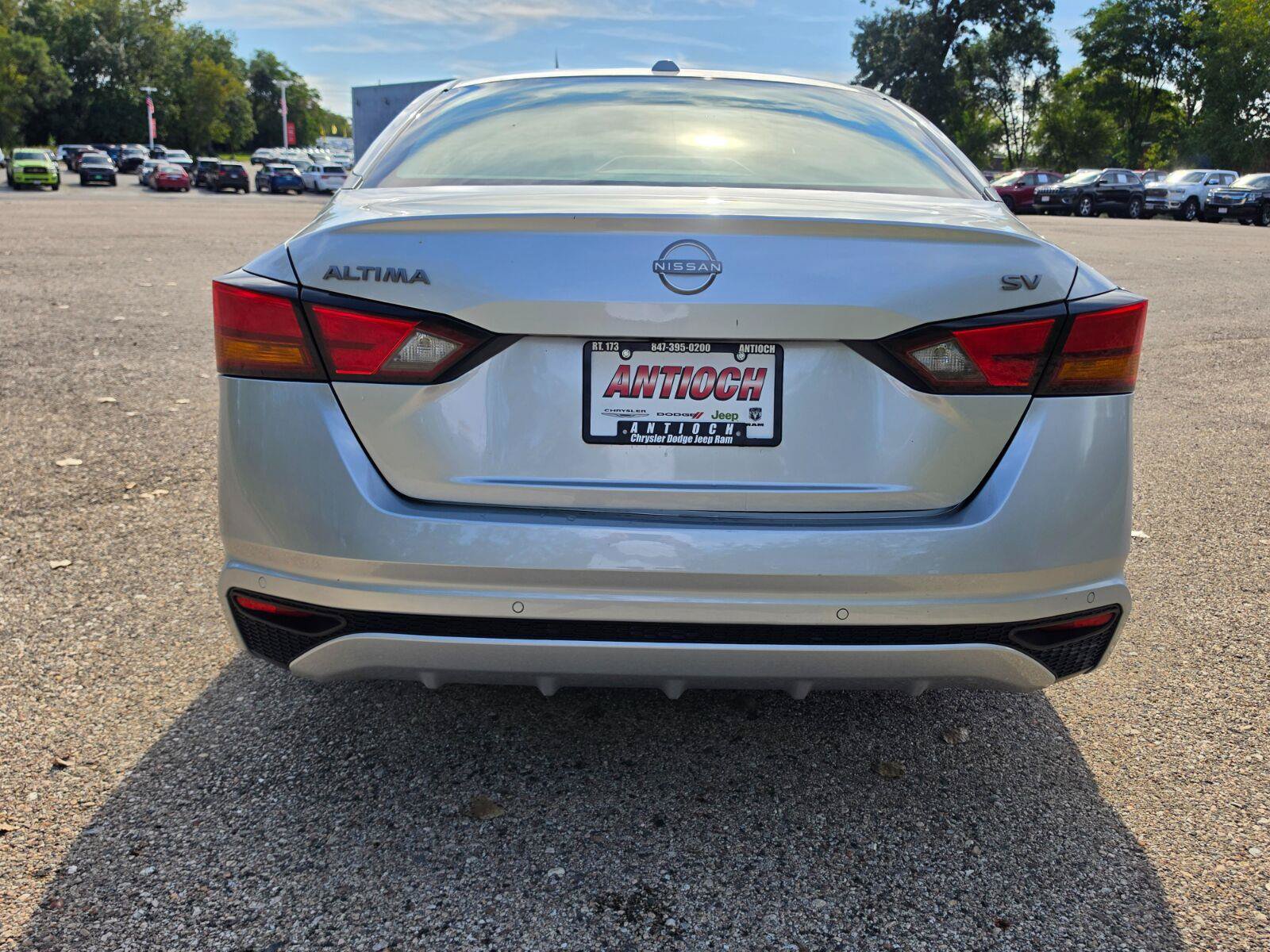Used 2024 Nissan Altima 2.5 SV FWD image 17