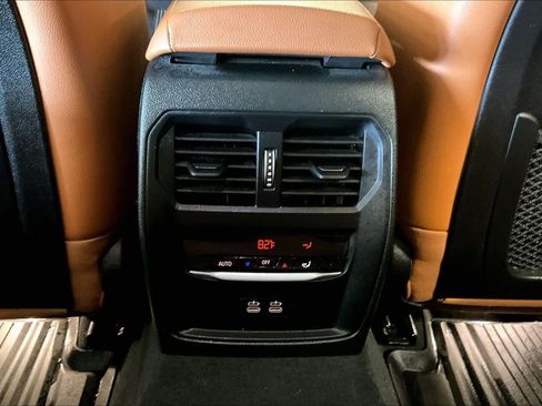 Certified 2023 BMW 330i Sedan w/ Driving Assistance Package image 33