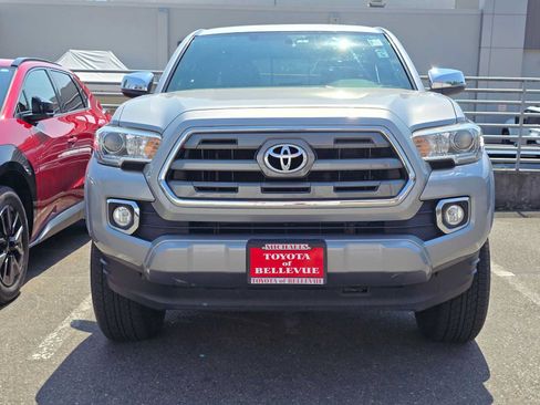 Used 2017 Toyota Tacoma Limited AWD/4WD image 2