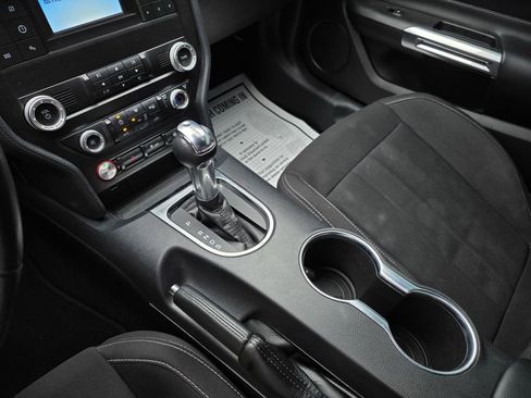 Used 2022 Ford Mustang GT image 19