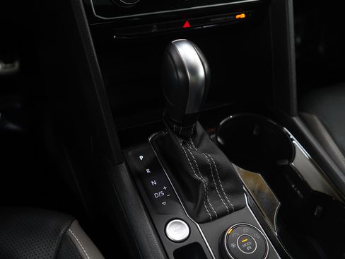 Used 2023 Volkswagen Atlas Cross Sport SEL Premium R-Line image 23