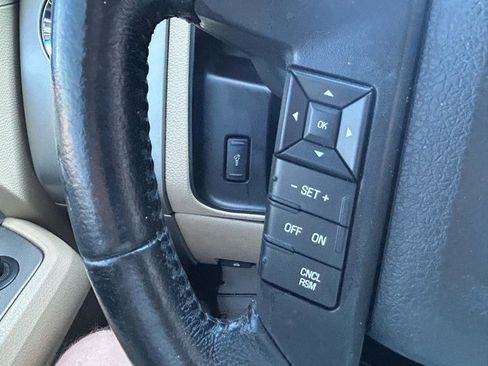 Used 2015 Ford Expedition EL XLT w/ Equipment Group 202A RWD image 20