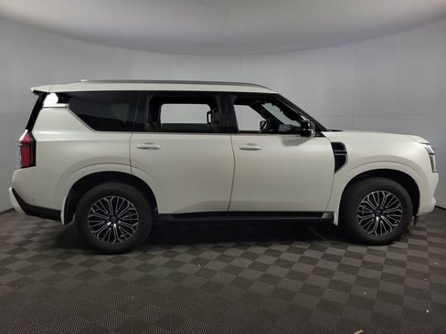 Used 2025 Nissan Armada SL w/ Captain's Chari Seat Package image 8