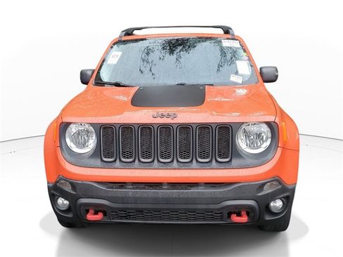 Used 2015 Jeep Renegade Trailhawk image 2