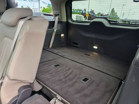 Used 2018 Ford Expedition Limited w/ Equipment Group 302A AWD/4WD image 11