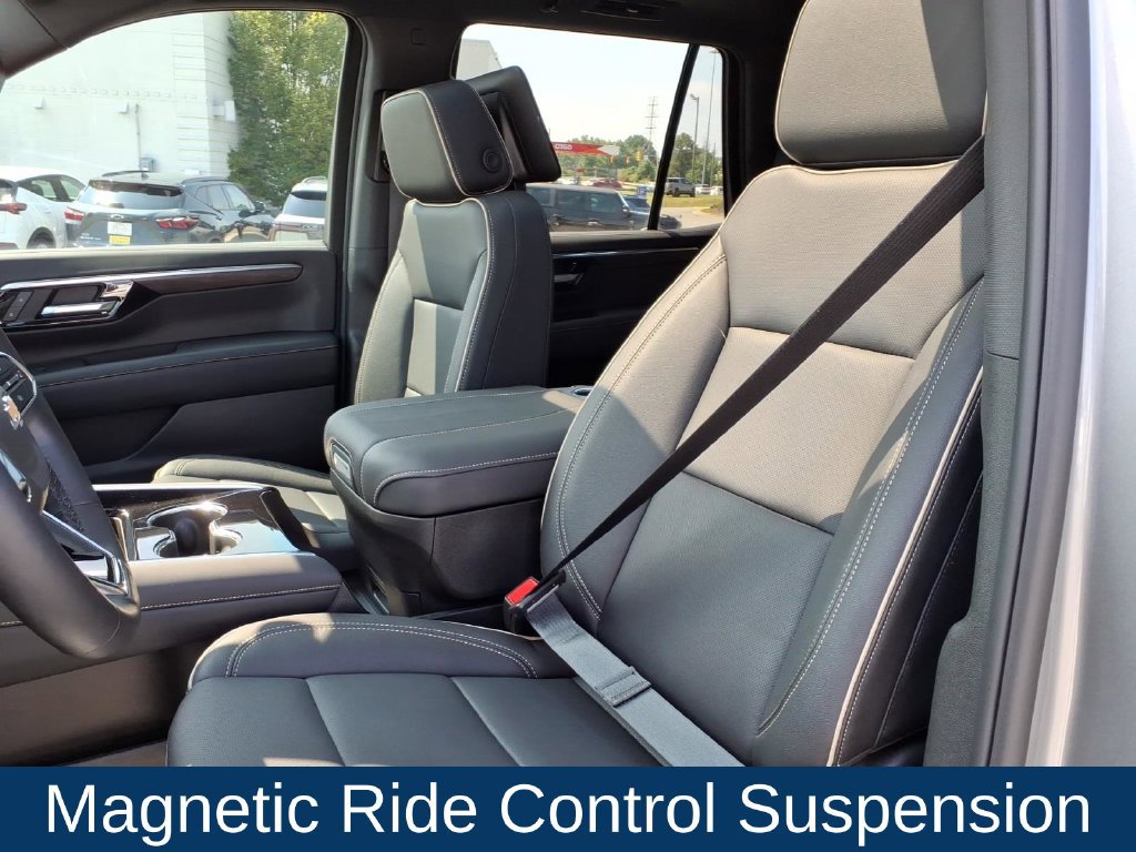 Used 2026 Chevrolet Tahoe Premier AWD/4WD image 19