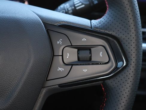 New 2026 Chevrolet Trax RS w/ Sunroof Package image 14