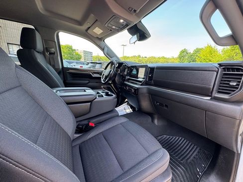 Used 2023 Chevrolet Silverado 1500 LT AWD/4WD image 22