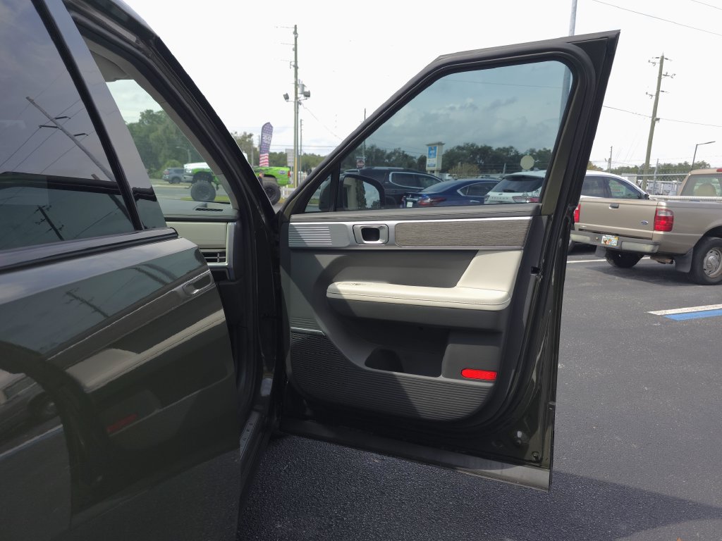 Used 2024 Hyundai Santa Fe Calligraphy FWD image 19