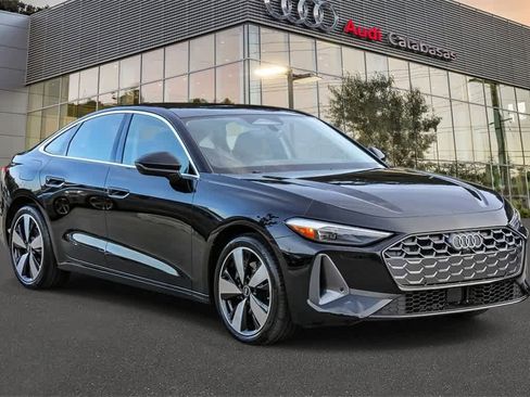 Used 2025 Audi A5 2.0T Premium w/ Convenience Package image 5